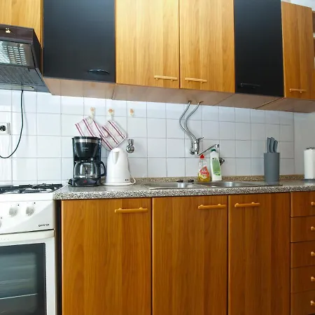 Stanko 2028 Apartment Fazana